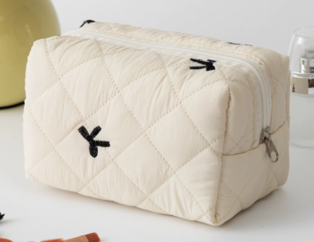 Women's Floral Quilted Large Capacity Cosmetic Travel Bag