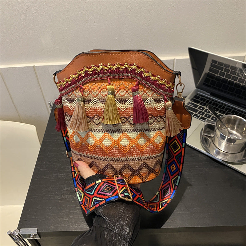 High-End Ethnic Woven Bucket Shoulder Bag