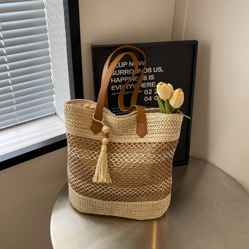 Women Beach Straw 2026 New Hollow Woven Fashion Large Shoulder Bag