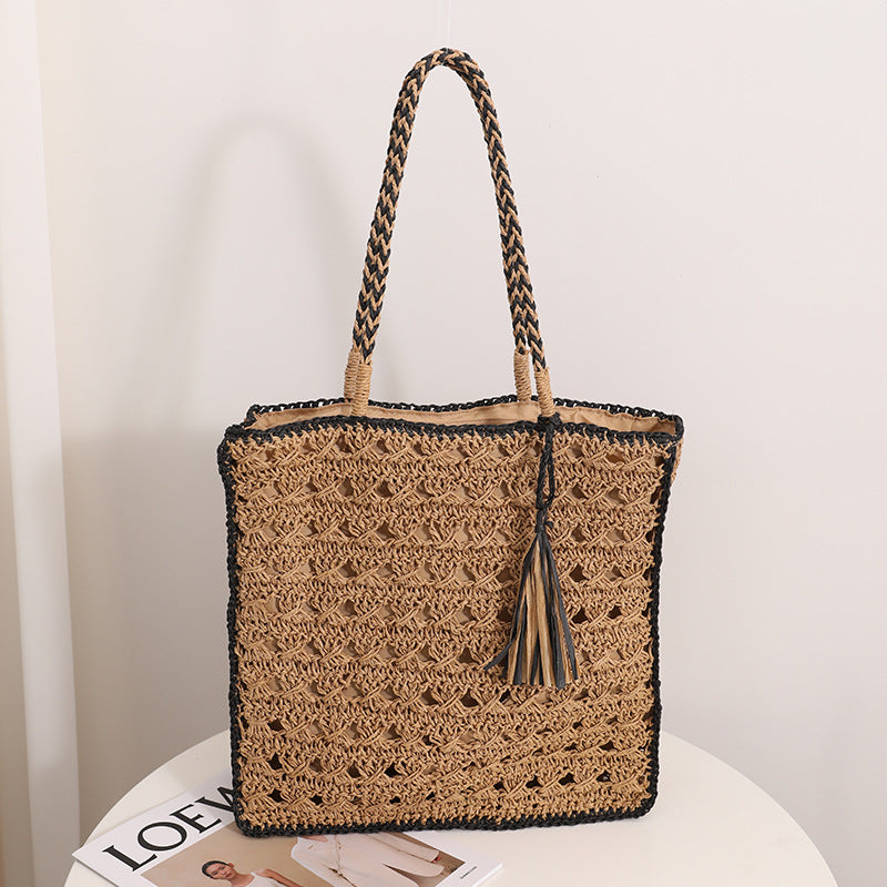 Square Tassel One-Shoulder Hollow Straw Beach Bag