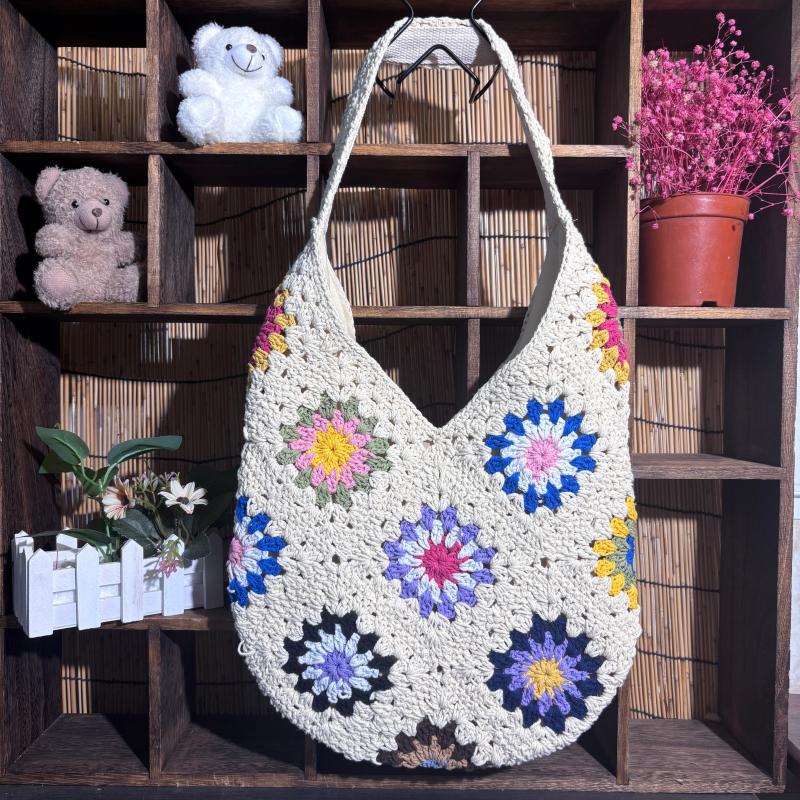 Women Lightweight Large Capacity Casual Woven Bag