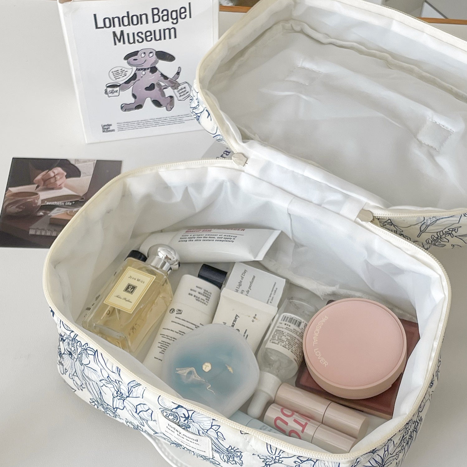 Tea Break Large Capacity Toiletry Bag