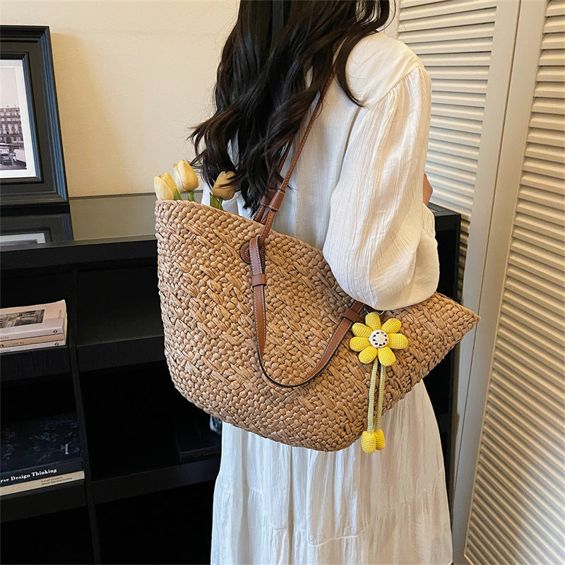 Women Beach Woven Handheld 2026 Spring New Large Shoulder Straw Tote Bag
