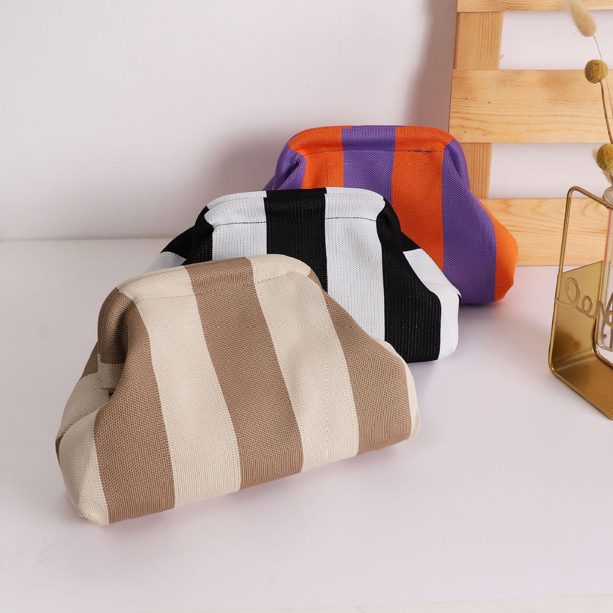 Vintage Knit Clutch Bag With Metal Frame