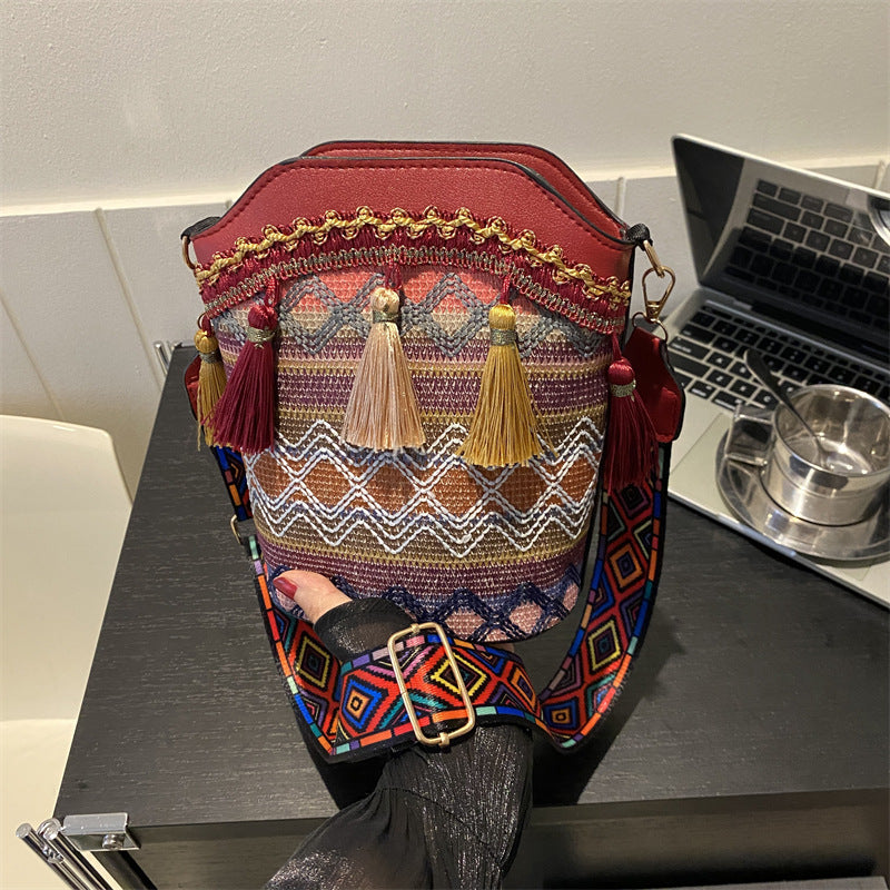 High-End Ethnic Woven Bucket Shoulder Bag