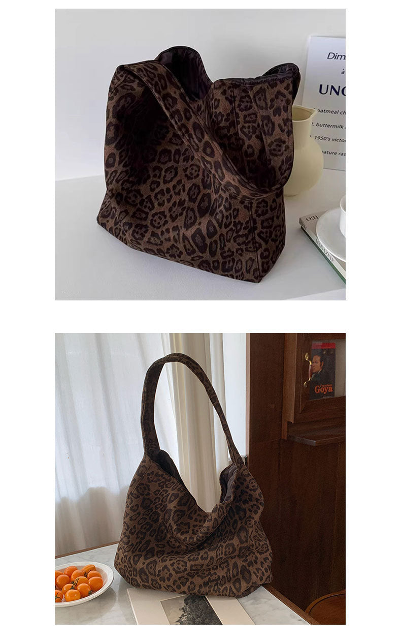 Shoulder Bag detail
