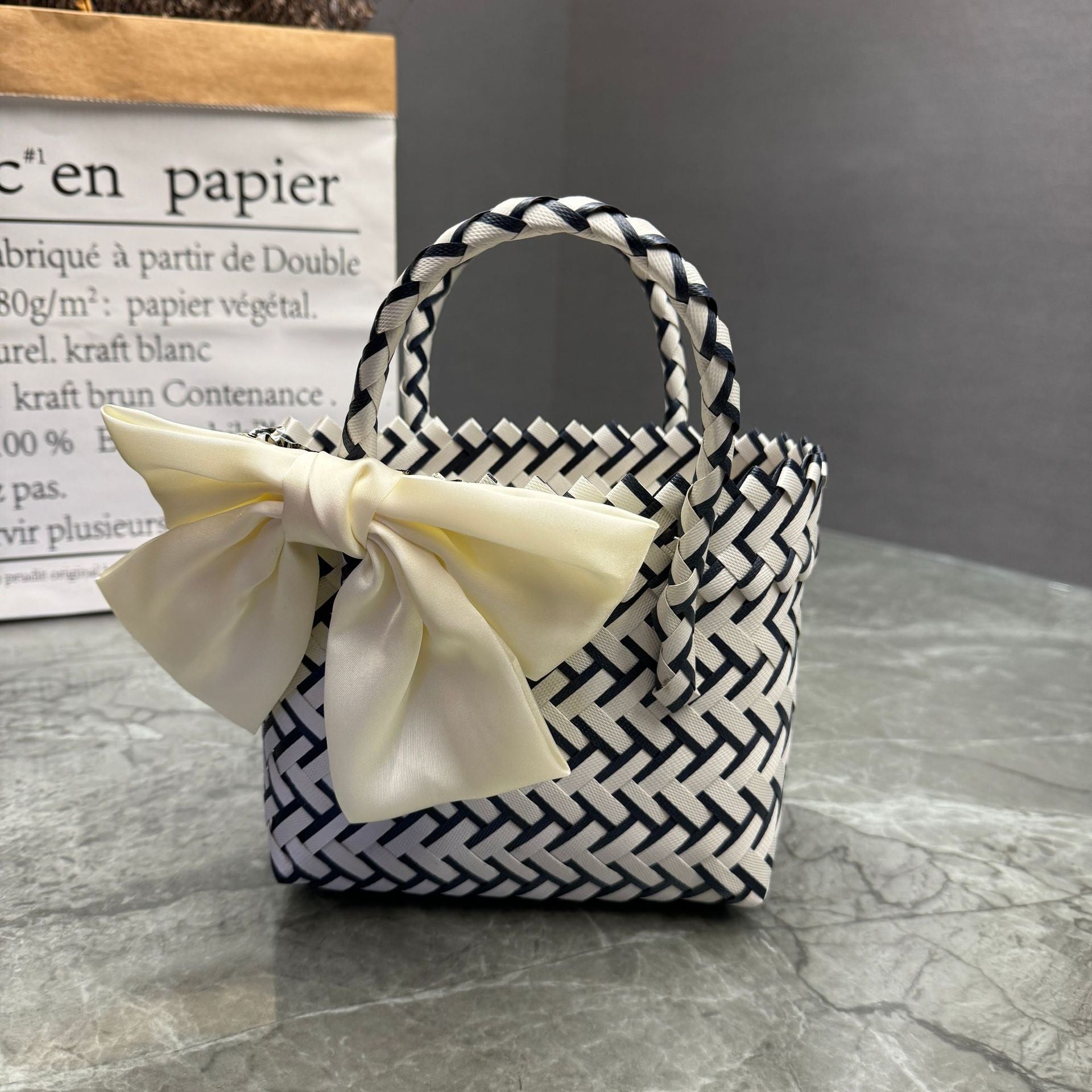Plastic Woven Beach Basket Bag