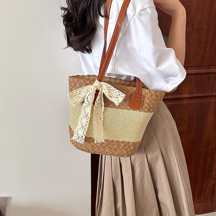 Artistic Vacation Fashion Shoulder Beach 2026 New Color Block Underarm Woven Straw Bag