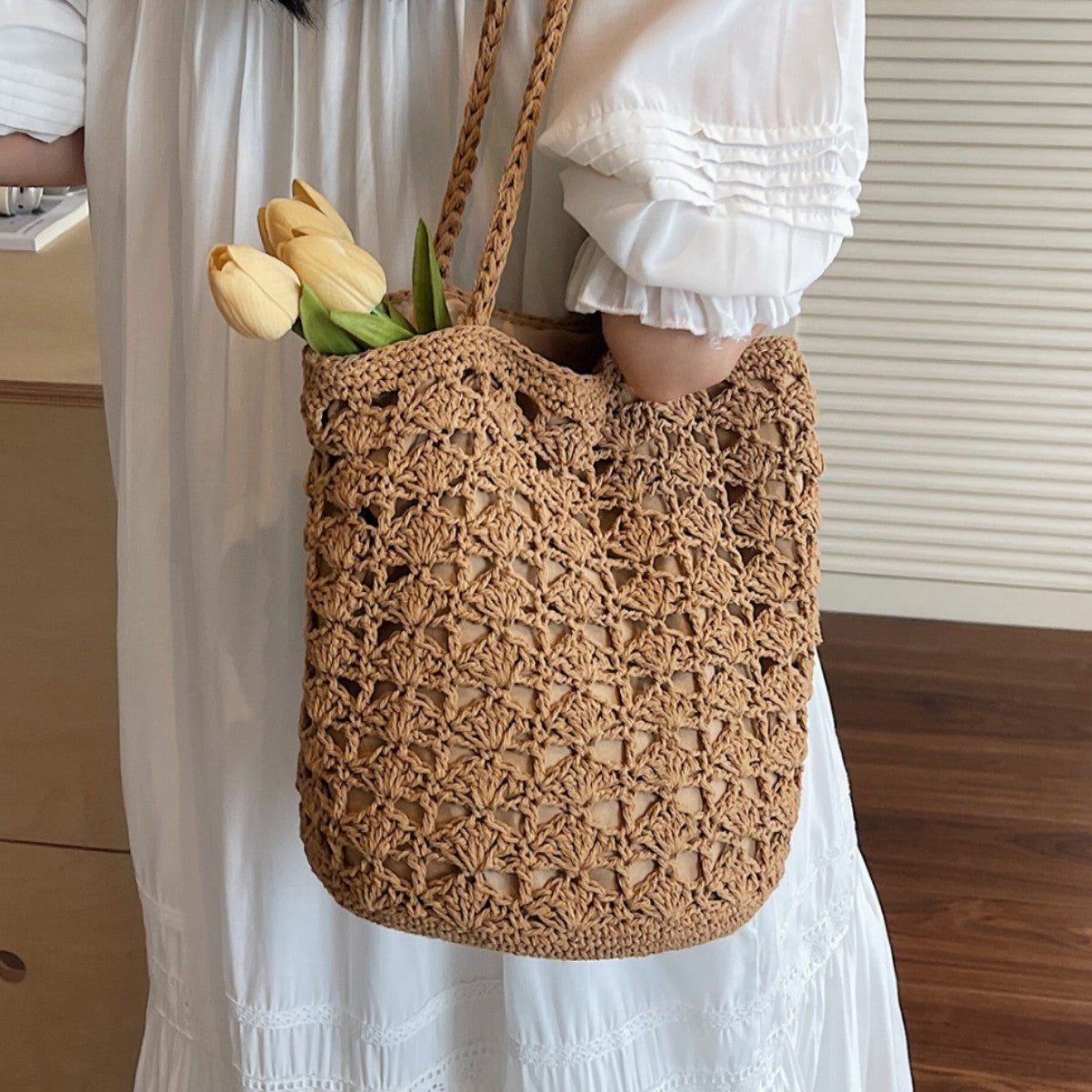 Women Fashion Hollow Woven 2026 New Lazy Shoulder Bucket Beach Bag