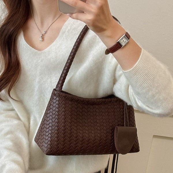 Vintage-inspired Woven Shoulder Bag with Matching Mini Pouch