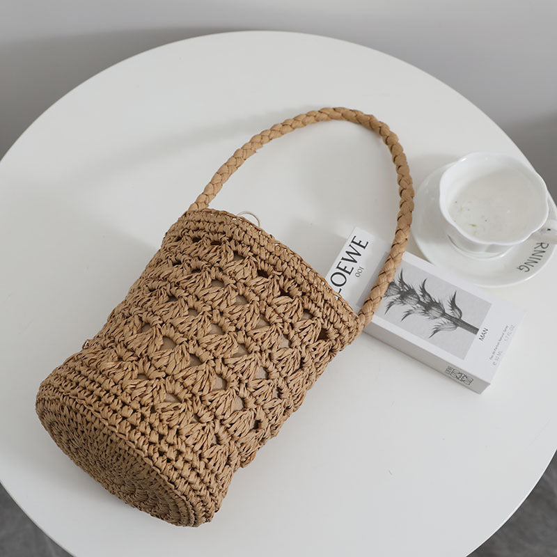 Women French Retro One-Shoulder Hollow Straw Bucket Beach Bag