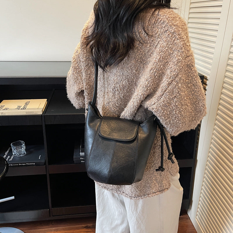 Women Versatile Maillard Bucket 2026 New Premium Vintage Shoulder Crossbody Bag