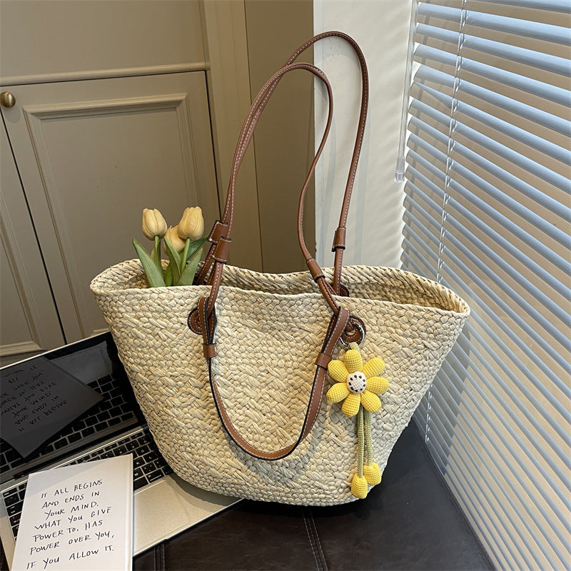 Women Beach Woven Handheld 2026 Spring New Large Shoulder Straw Tote Bag