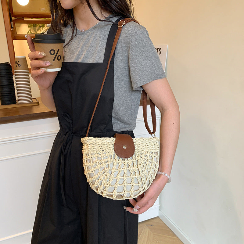 New Woven Half Round Hollow Straw Fresh Shoulder Crossbody Beach Bag