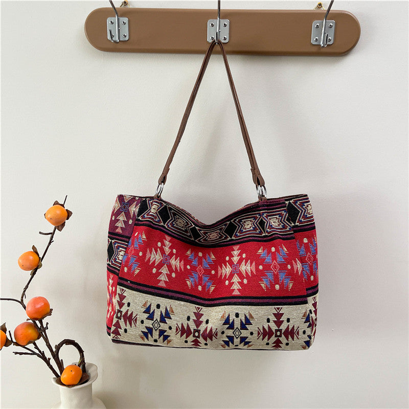 Women’s Vintage Inspired Geometric Woven Shoulder Bag