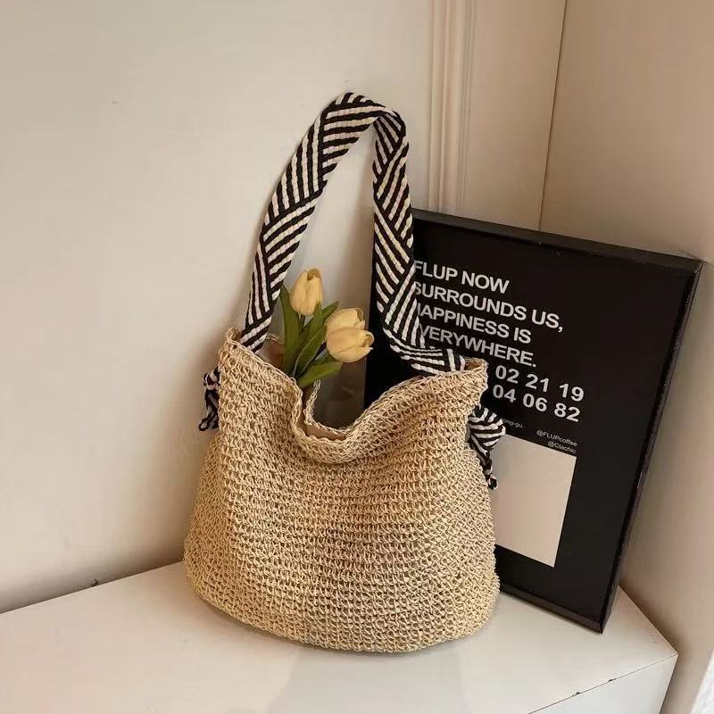 Navy Straw Woven One-Shoulder Commuter Tote Bag