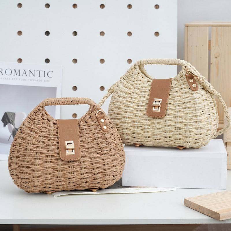 Simple Shell Straw Crossbody Bag