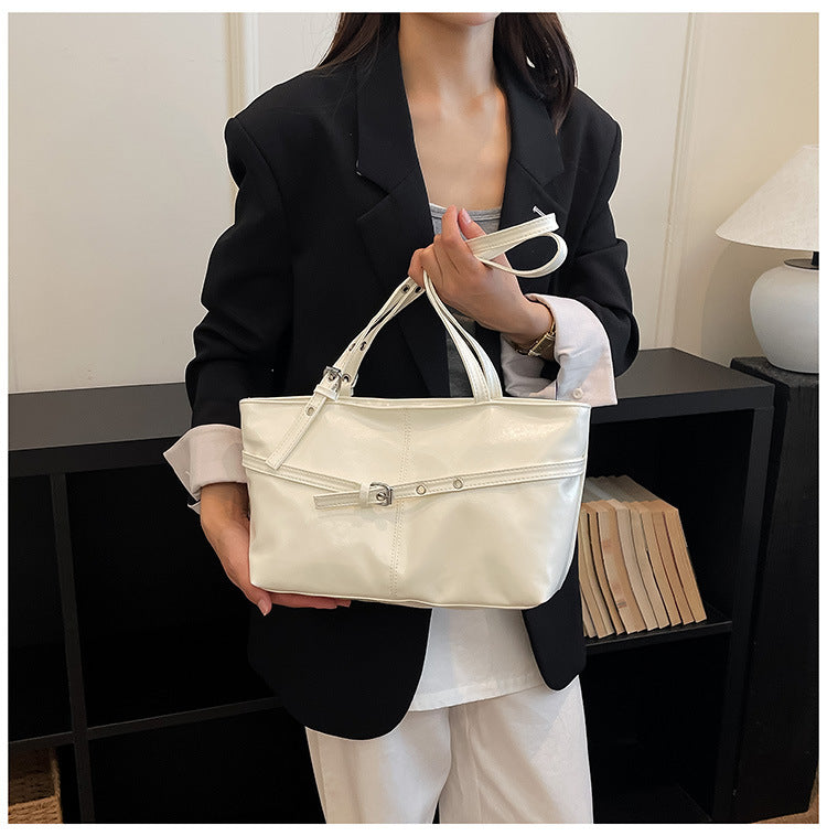 Buckle Strap Vintage Soft Zip Closure Tote Bag