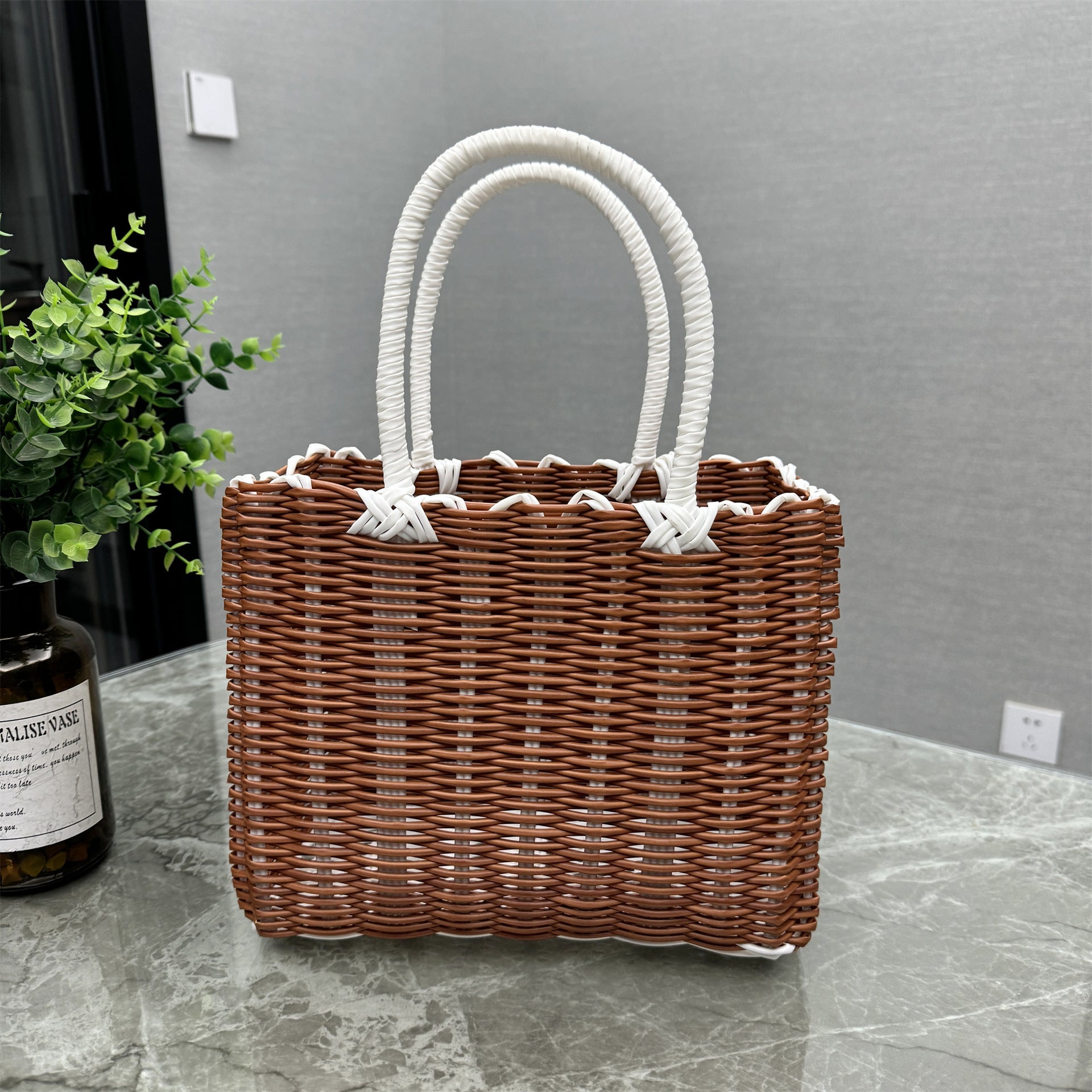 Plastic Woven Vegetable Basket Souvenir Handbag