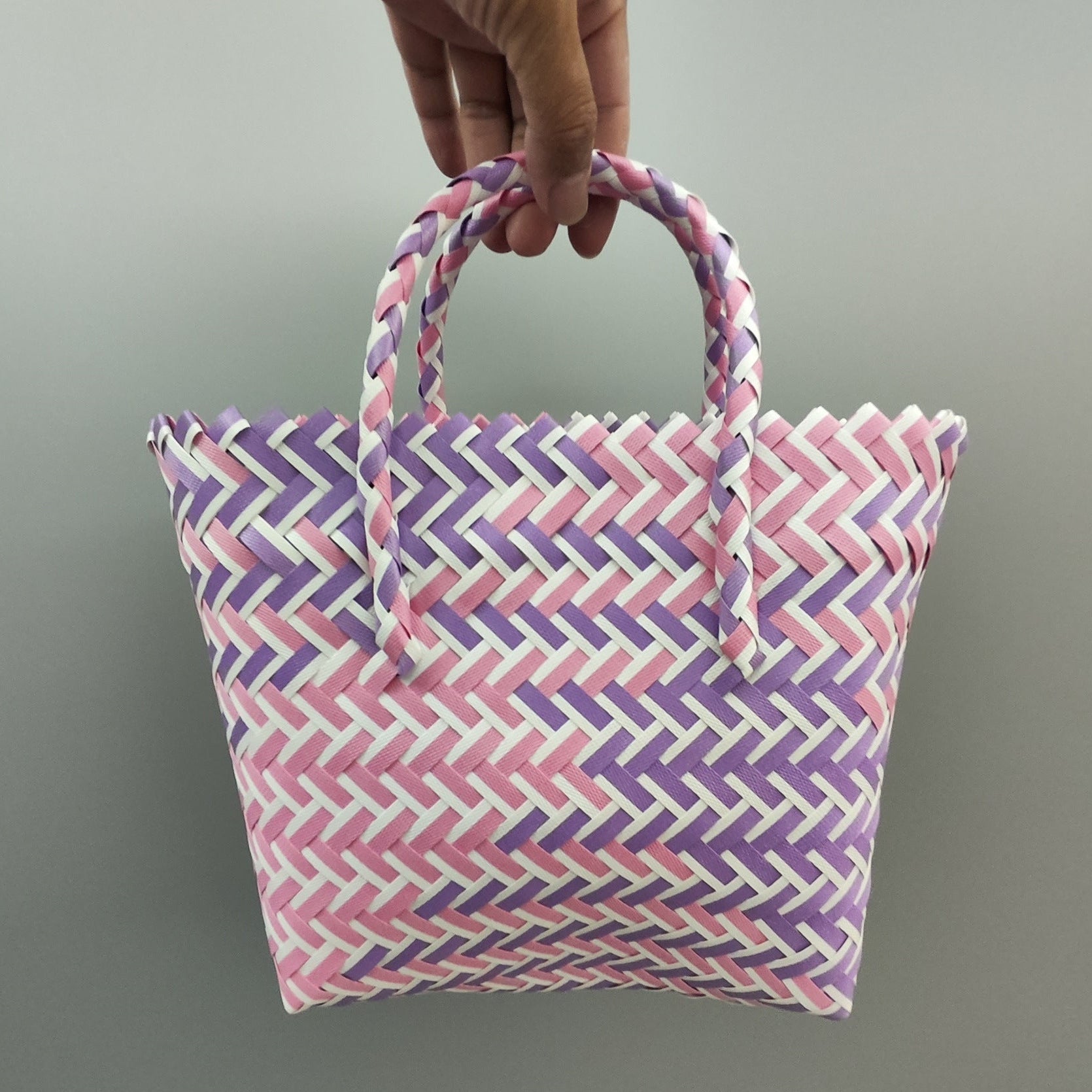 Plastic Woven Vegetable Souvenir Hand Basket