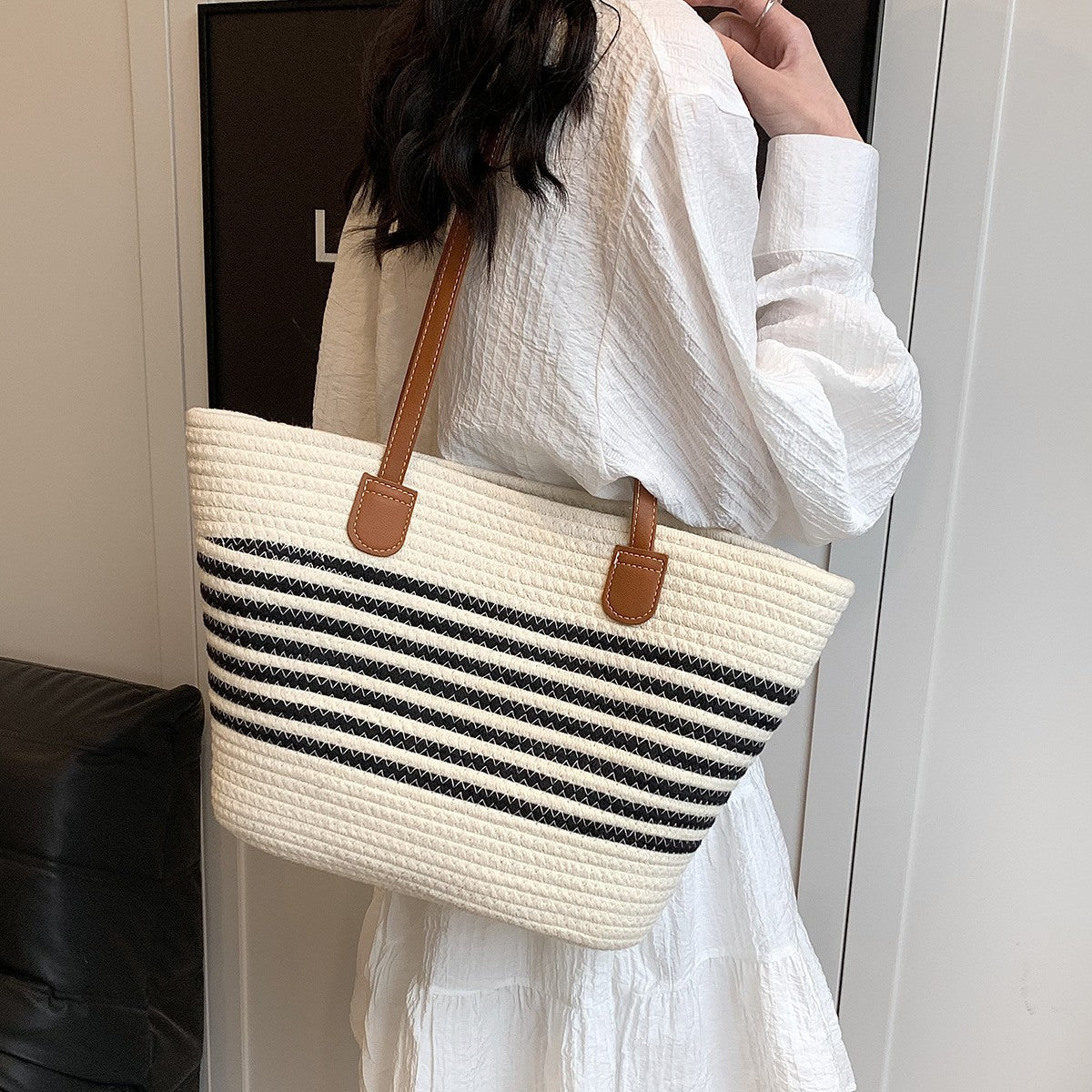 Women New Trendy Woven Beach Large Shoulder Tote Handheld Bag