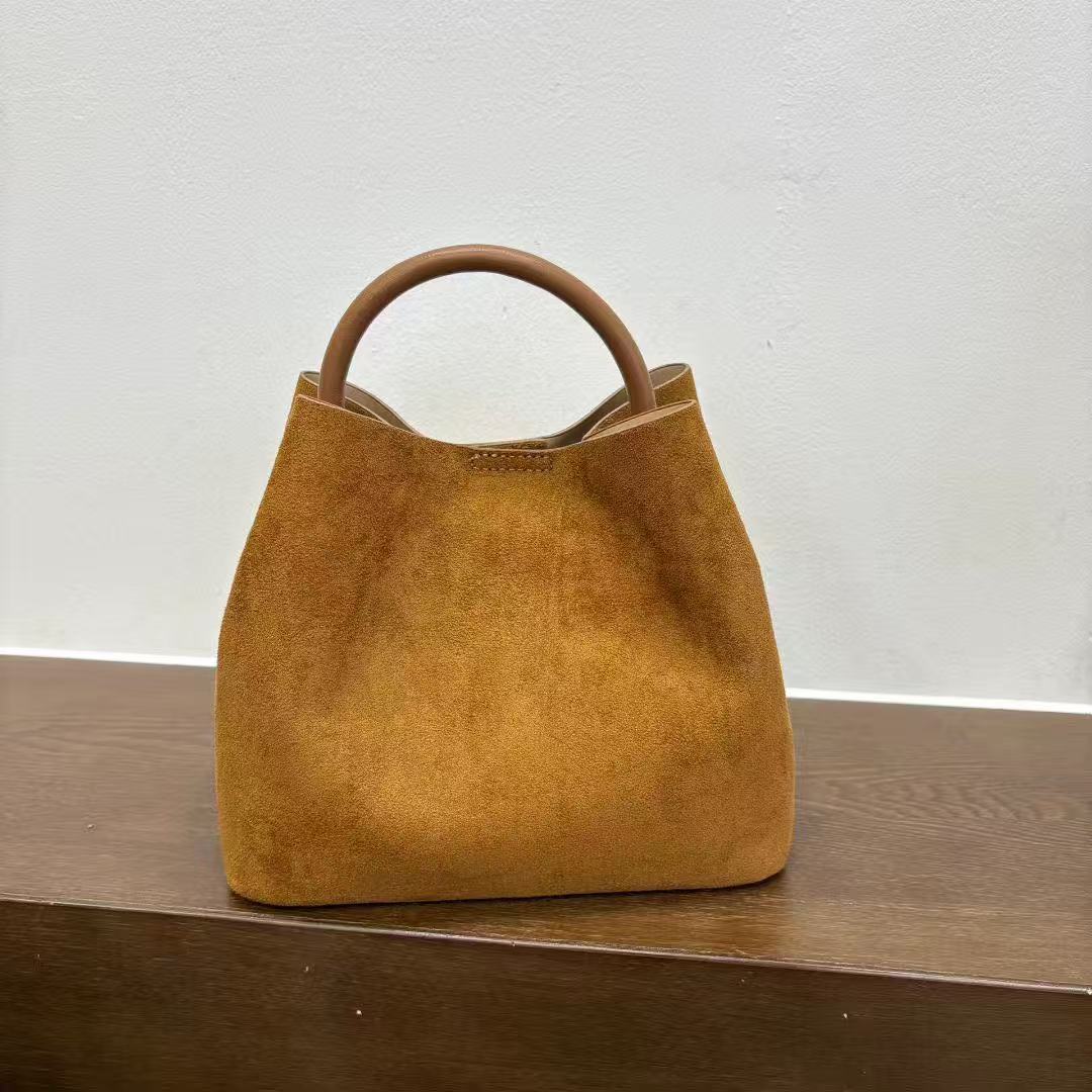 Bucket Bag color view