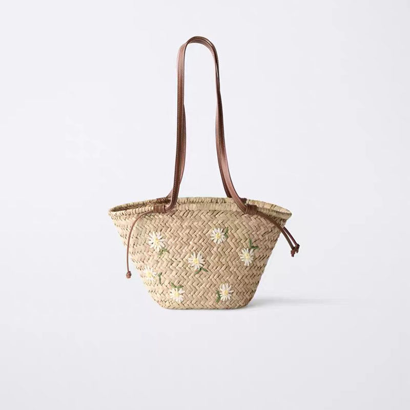 Fresh Flower Embroidered Single Shoulder Straw Beach Bag