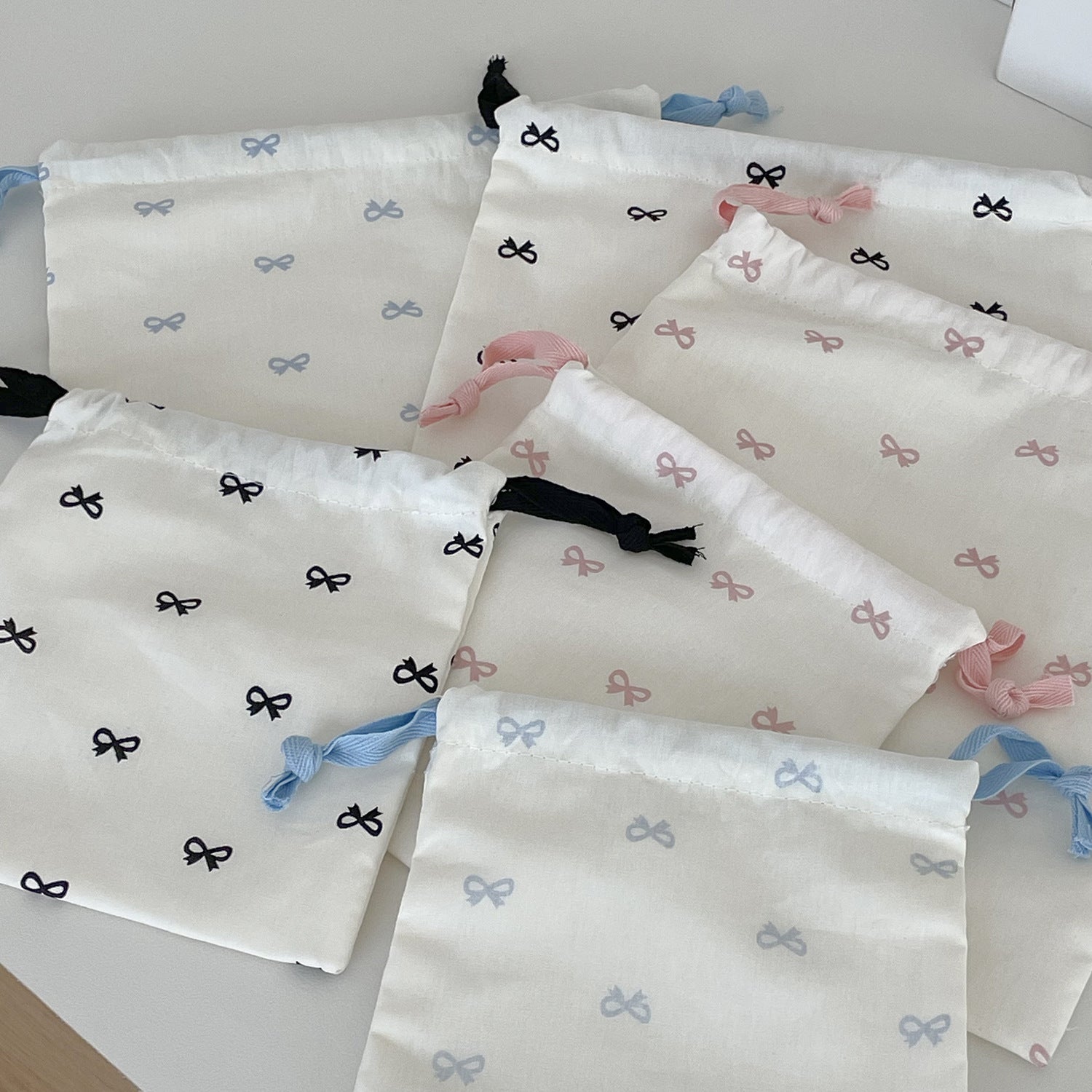 Sweet Bow Printed Drawstring Storage Bag