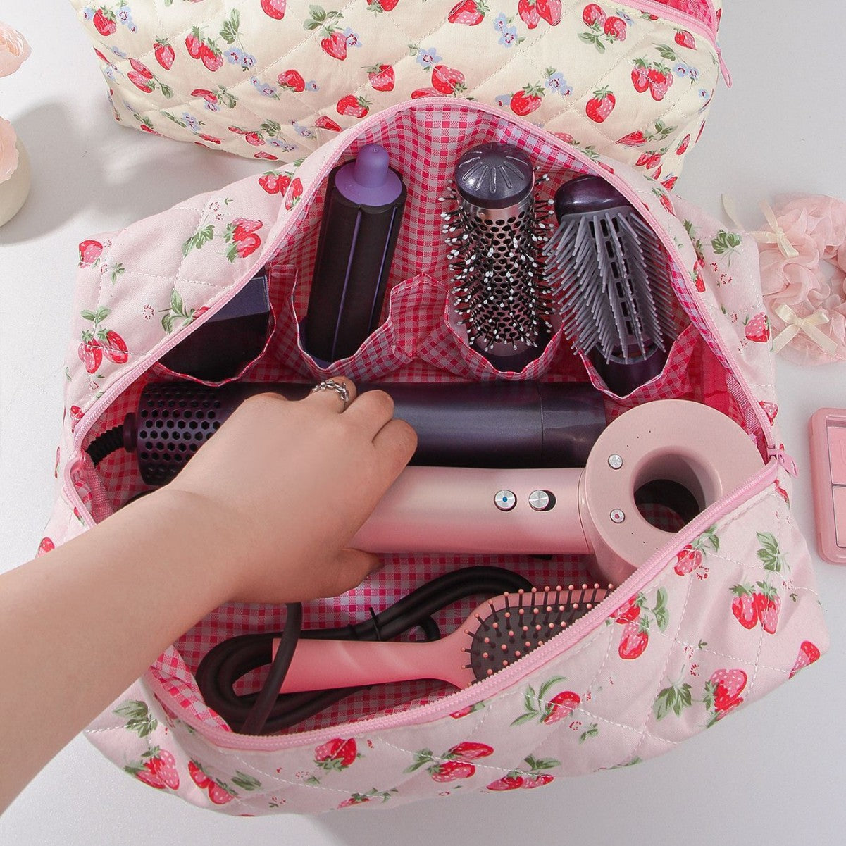 Large-Capacity Strawberry Printed Toiletry Bag