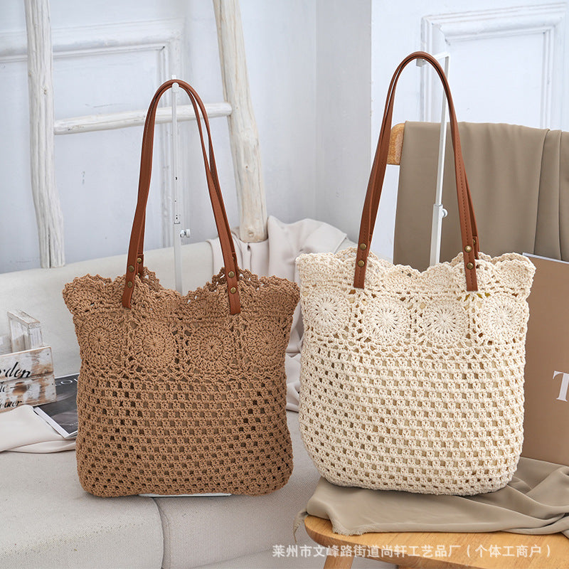 2026 Woven Straw Crochet Hollow Flower Large Capacity Beach Vacation Shoulder Bag