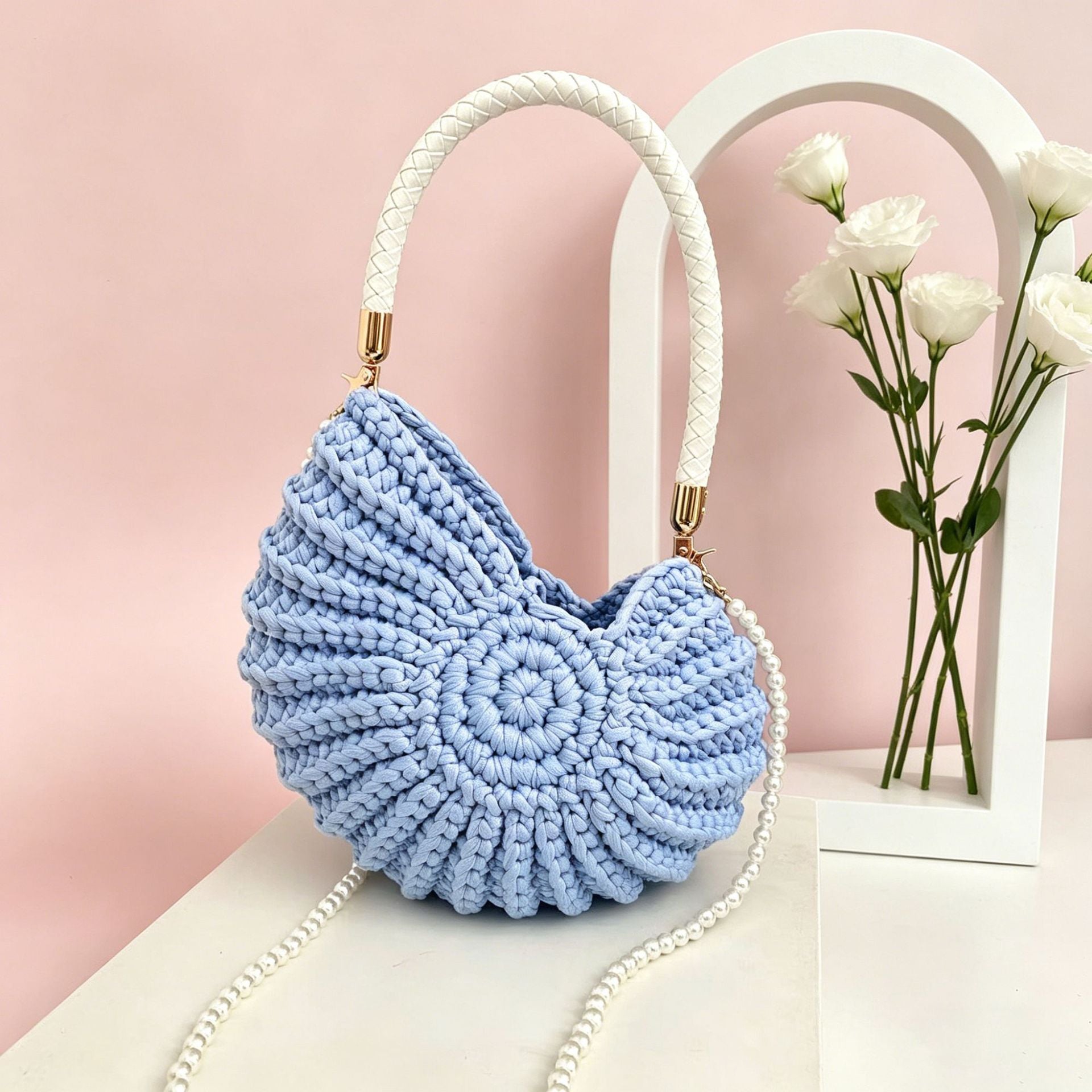 Women Handmade Crochet Conch Shell Beach Woven Pearl Chain Shoulder Crossbody Bag