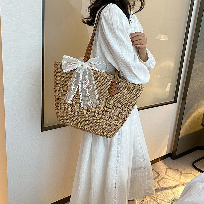 Women Woven Straw Large 2026 Spring New Fashion Shoulder Beach Tote Bag