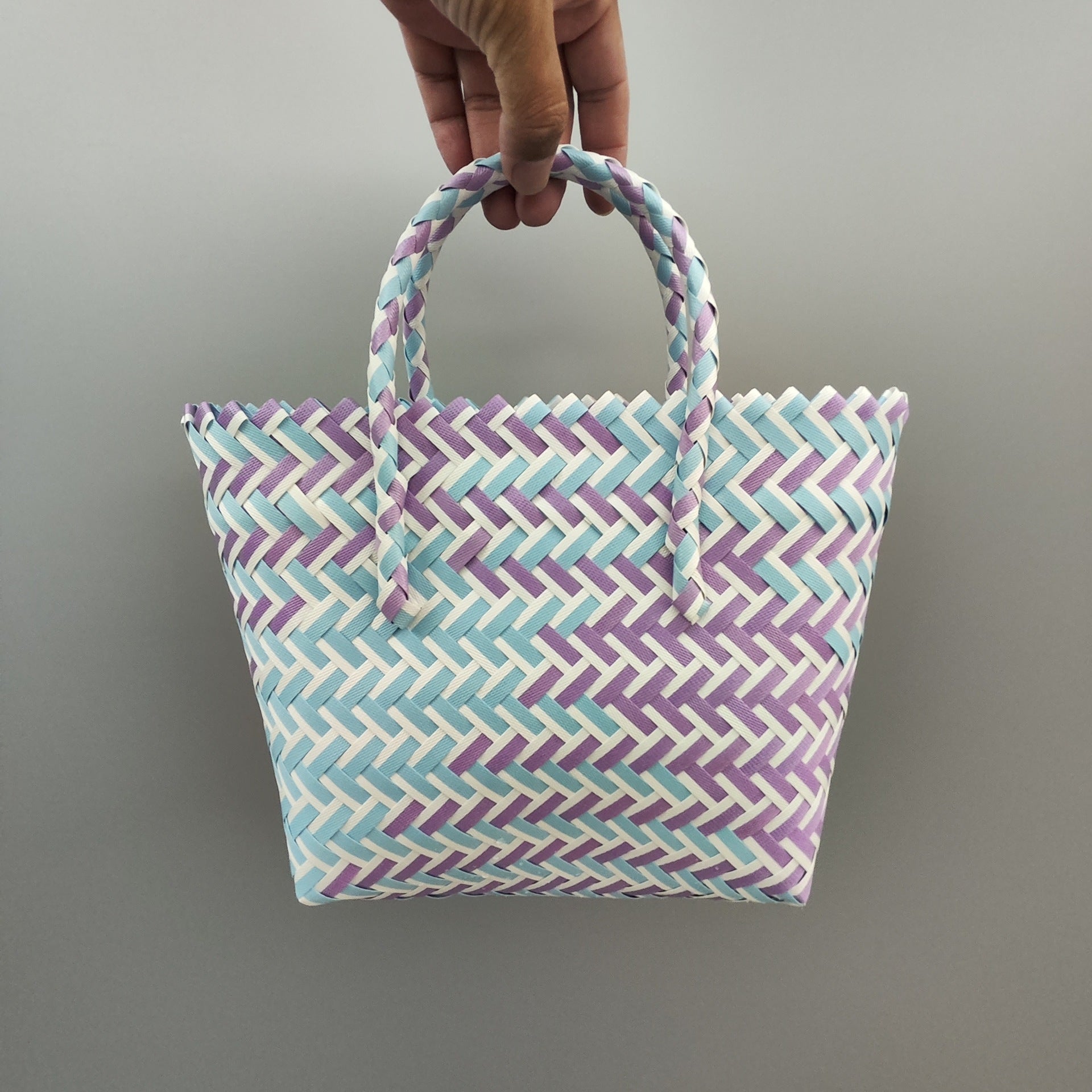 Plastic Woven Vegetable Souvenir Hand Basket