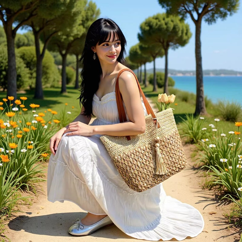 Women Straw Large Tassel Shoulder Tote 2026 New Fashion Beach Woven Bag