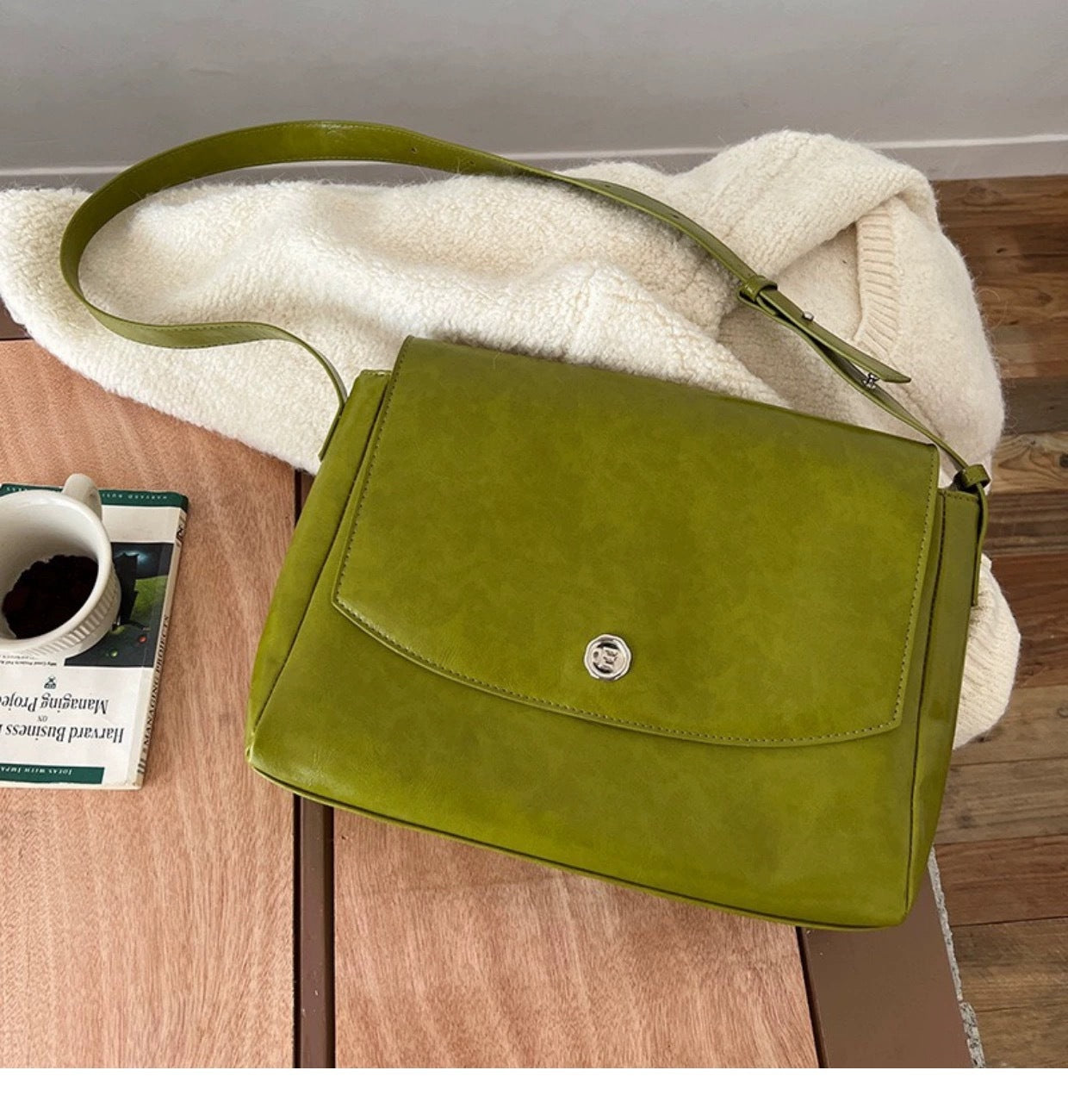 Vintage Leather-Look Flap Adjustable Shoulder Crossbody Bag