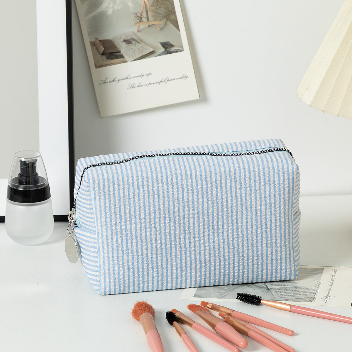 Seersucker Striped Cosmetic Bag Large Capacity Travel Toiletry Clutch Bag