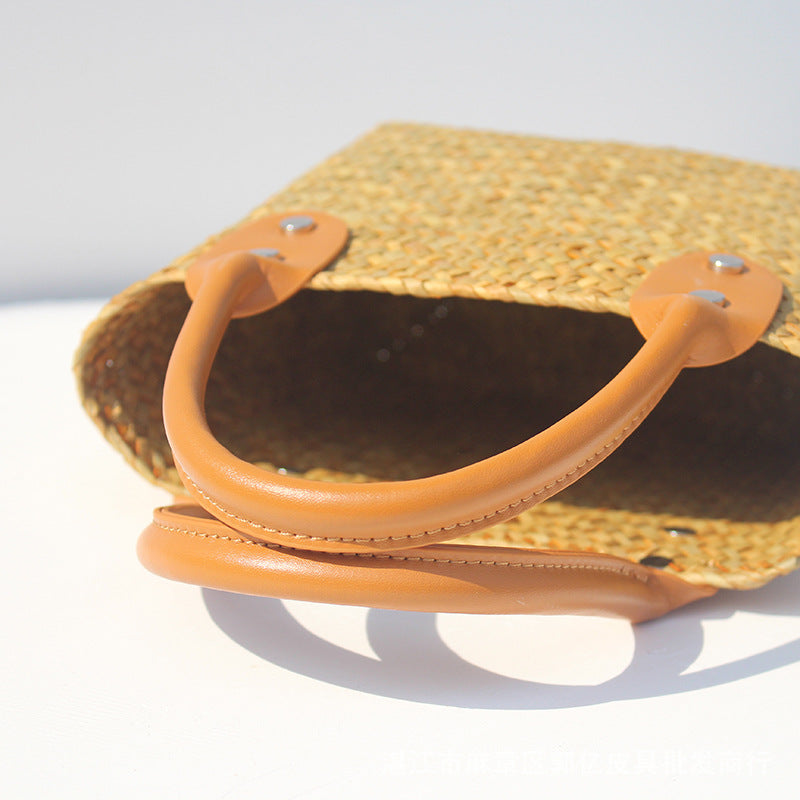 Hand-Woven Straw Niche Small Beach Bag