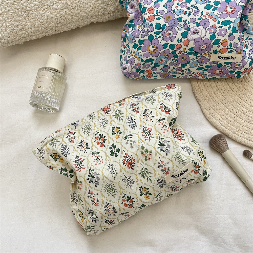 Fresh Floral Cosmetic Clutch Bag
