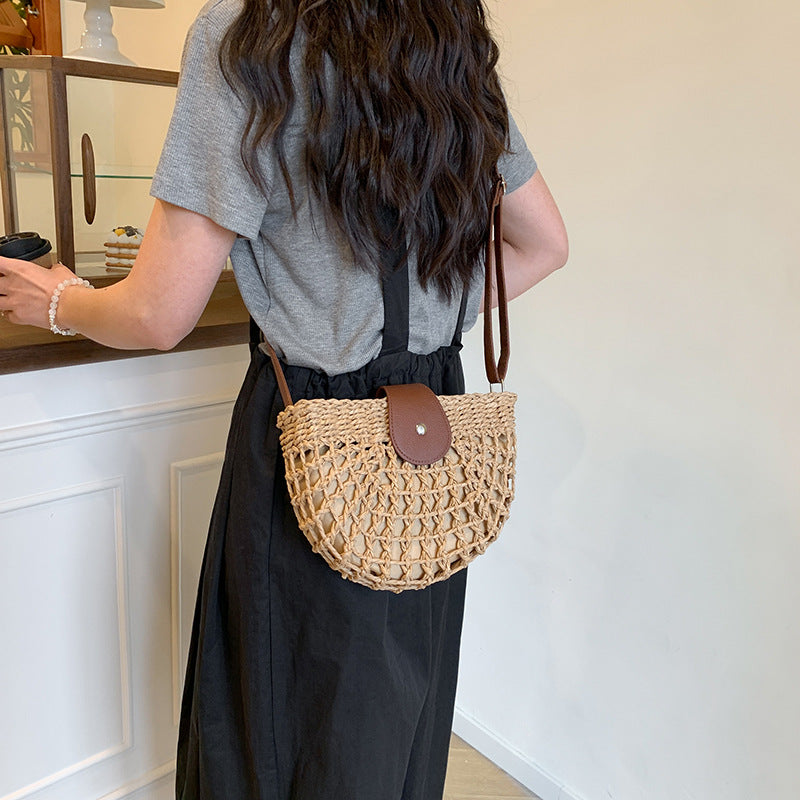 New Woven Half Round Hollow Straw Fresh Shoulder Crossbody Beach Bag