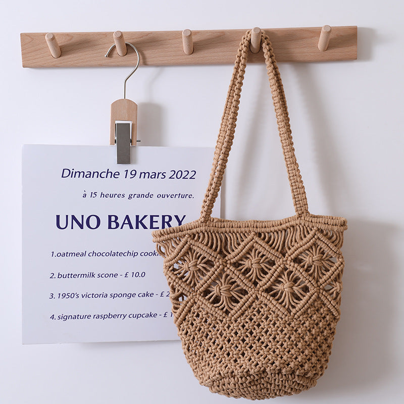 Women Cotton One-Shoulder Hollow Straw Bag