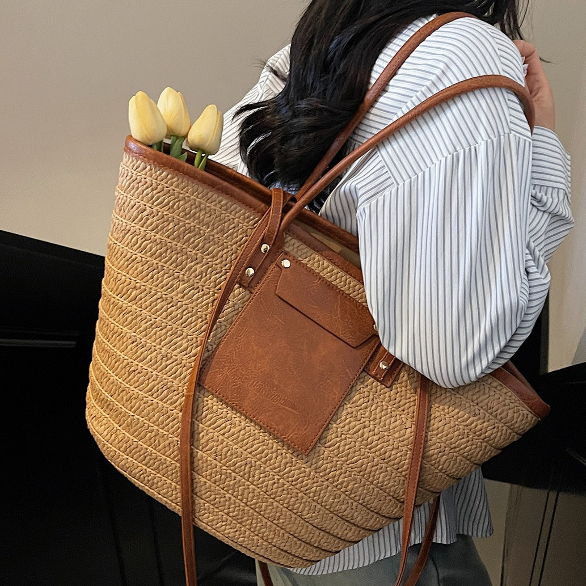 Women Travel Vacation Straw 2026 Summer New Woven Handheld Large Tote Bag