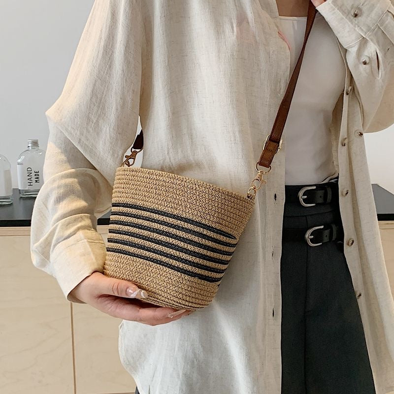 Women Summer Trend Straw Small 2026 New Beach Woven Crossbody Bucket Bag