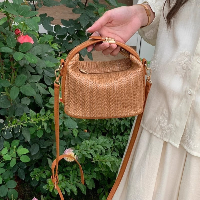 2026 Spring Portable Straw Shoulder Crossbody Woven Bag