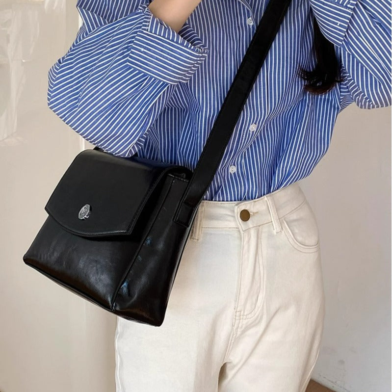 Vintage Leather-Look Flap Adjustable Shoulder Crossbody Bag