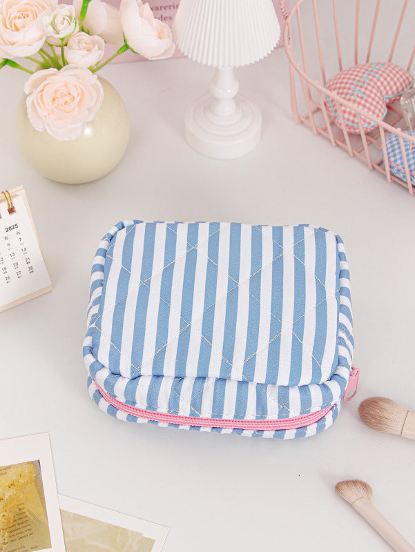 Floral Quilted Large Capacity Cotton Toiletry Bag