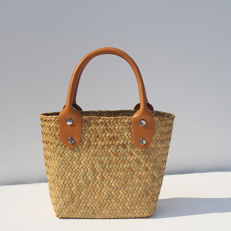 Hand-Woven Straw Niche Small Beach Bag