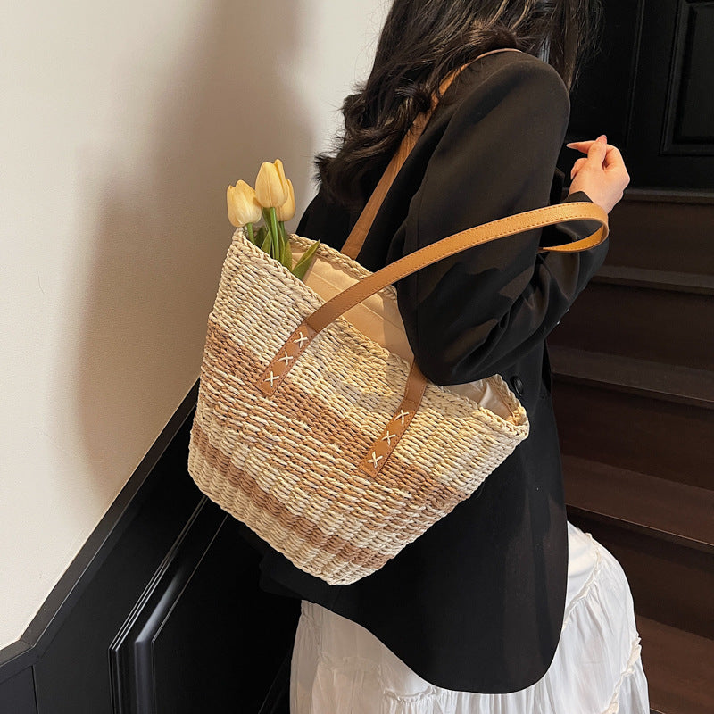 Casual Simple Striped Large Capacity Straw Woven Beach Shoulder Bag