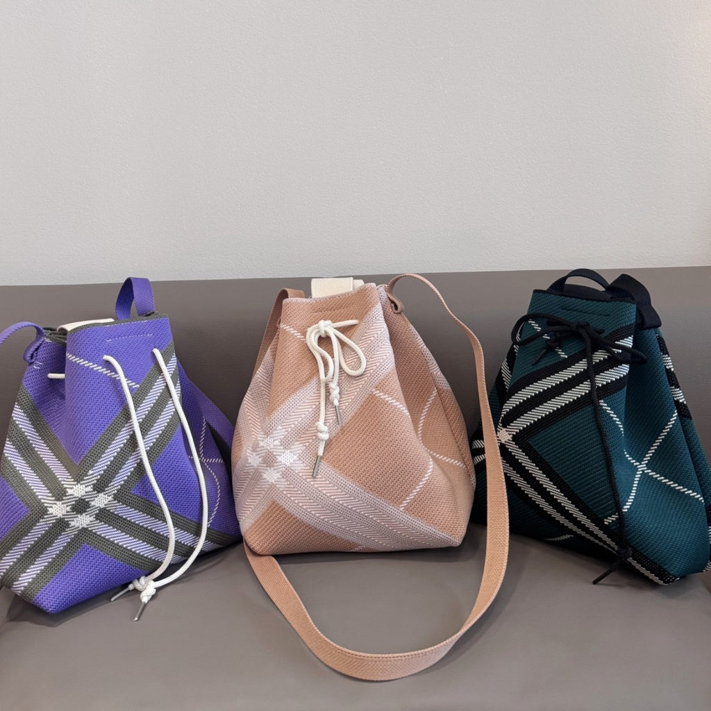 Geometric Knit Bucket Bag with Drawstring