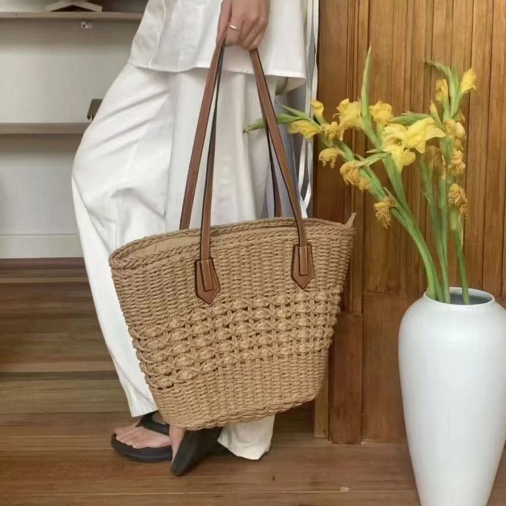 Large Capacity Woven Straw Commuter Tote Bag