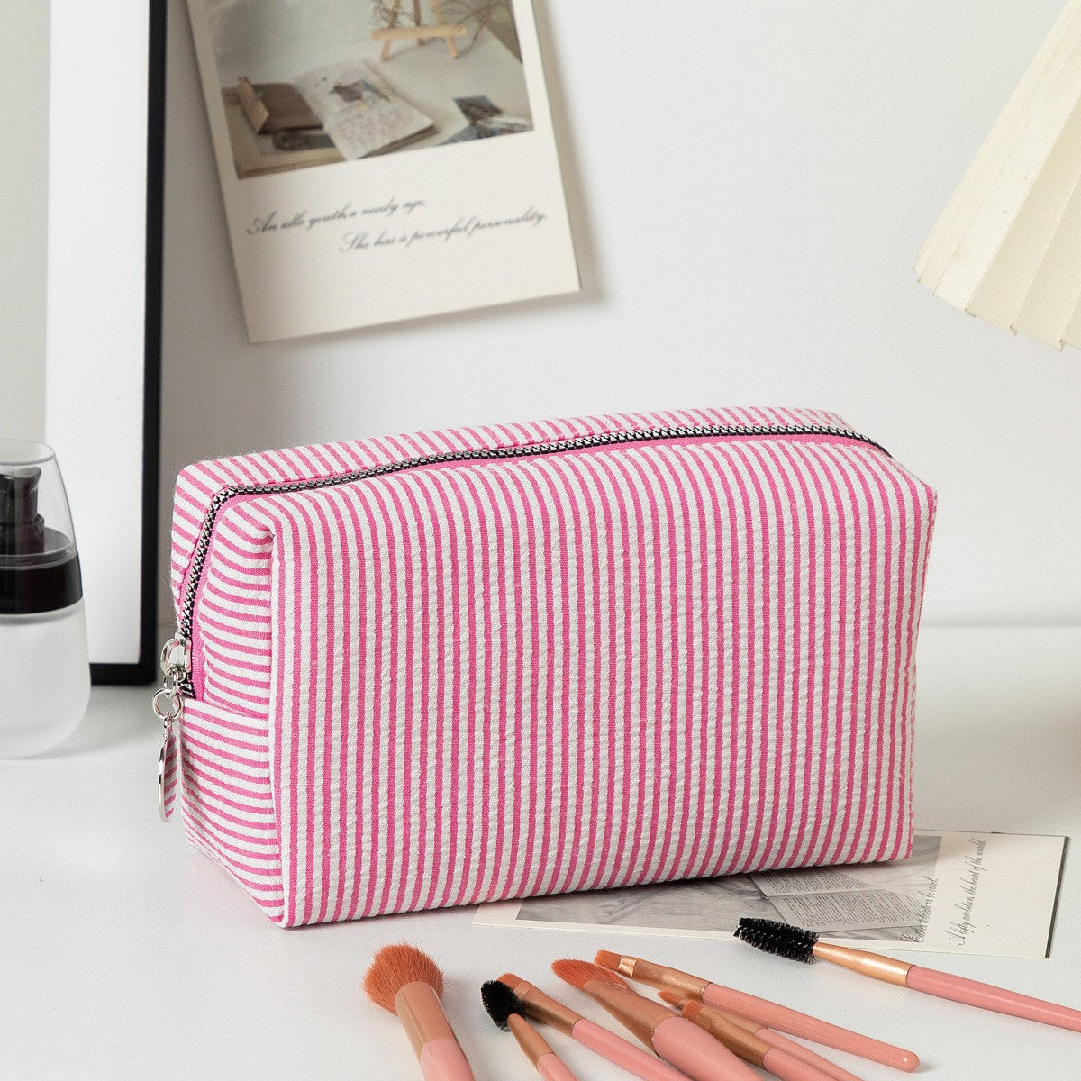 Seersucker Striped Cosmetic Bag Large Capacity Travel Toiletry Clutch Bag